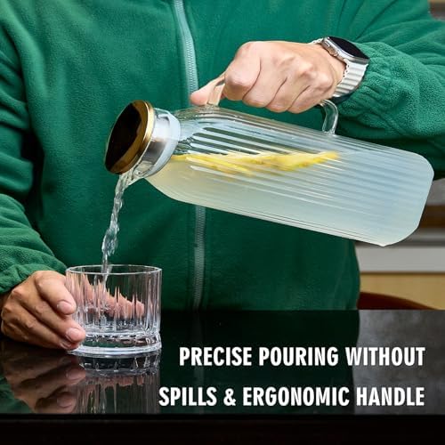 GLASKEY 2.1 Liter 71oz Square Glass Pitcher with Lid, Classic Stripes Water Pitchers with Handle for Fridge, Leak Proof Juice Jug, Borosilicate Glass Carafe for Hot/Cold Brew Drink - Image 2