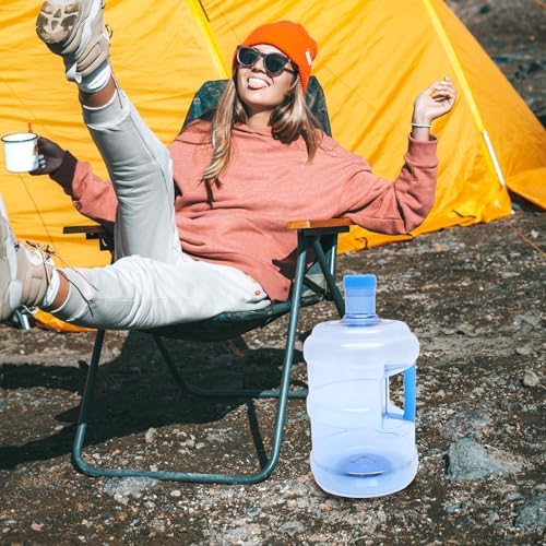 Milisten 2 Gallon Water Bucket: 7.5 Liters Plastic Portable Water Jug with Screw Cap and Handle, Large Capacity Pitcher Container Bottle for Home Outdoor Activities and Camping Supplies - Image 2